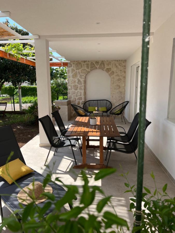 Apartments Xenia Pakoštane Exterior foto